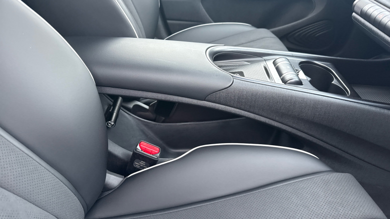 BYD Dolphin 150kW Design 60.4kWh 5dr Auto Electric Hatchback